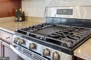 876 Nancy Lynn Ln, Arnold, MD 21012 - Photo 16