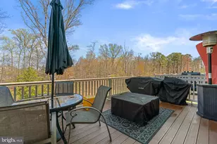 8280 Hickory Hollow Dr, Glen Burnie, MD 21060 - Photo 38