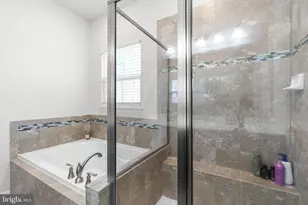 8280 Hickory Hollow Dr, Glen Burnie, MD 21060 - Photo 32