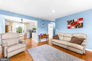 1137 McHenry Dr, Glen Burnie, MD 21061 - Photo 6