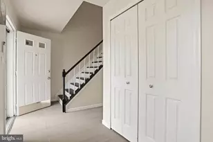 525 Loughton Ln, Arnold, MD 21012 - Photo 2