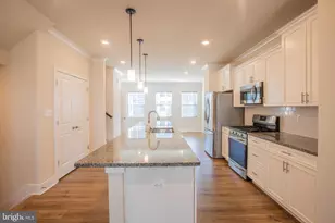 826 Teacher MItchell Rd, Glen Burnie, MD 21060 - Photo 10