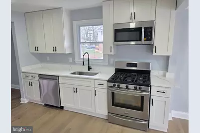 18 Magnolia Avenue, Glen Burnie, MD 21061 - Photo 2