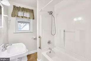 631 Cresswell Rd, Brooklyn, MD 21225 - Photo 16