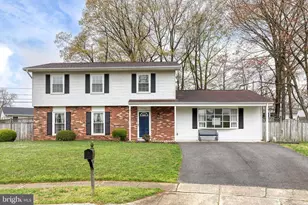 2263 Mistwood Cir, Gambrills, MD 21054 - Photo 2