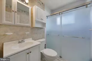 1015 Phillip Dr, Glen Burnie, MD 21061 - Photo 22