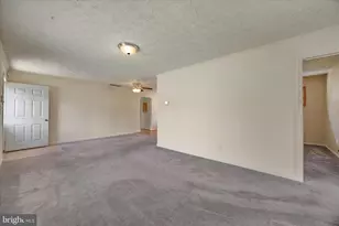 1015 Phillip Dr, Glen Burnie, MD 21061 - Photo 4