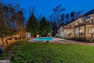 301 Sturtons Ln, Pasadena, MD 21122 - Photo 36