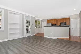 3526 Carriage Walk Ln, Laurel, MD 20724 - Photo 4
