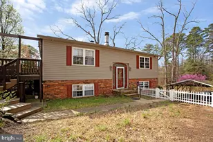 321 Maryland Ave, Pasadena, MD 21122 - Photo 2