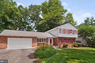 700 N Holly Dr, Annapolis, MD 21409 - Photo 2