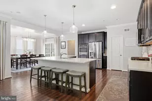 605 Maccubbin Ln, Gambrills, MD 21054 - Photo 2