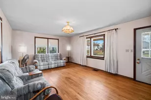 706 203rd St, Pasadena, MD 21122 - Photo 4