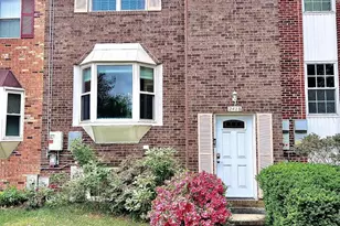 2426 Vineyard Ln, Crofton, MD 21114 - Photo 1