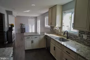 811 223rd St, Pasadena, MD 21122 - Photo 28