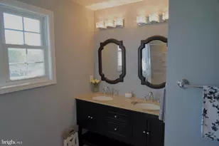 811 223rd St, Pasadena, MD 21122 - Photo 4