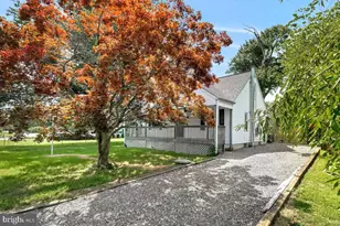 301 Beverley Pl, Edgewater, MD 21037 - Photo 4