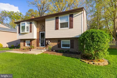 379 Dublin Drive, Glen Burnie, MD 21060 - Photo 2