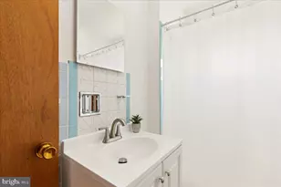 723 207th St, Pasadena, MD 21122 - Photo 32