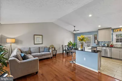 816 Sunnyfield Lane, Brooklyn, MD 21225 - Photo 4