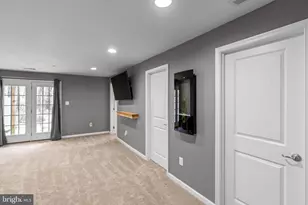 7239 Winding Hills Dr, Hanover, MD 21076 - Photo 8