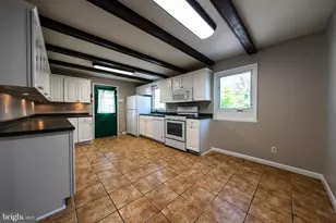 602 Kuethe Rd NE, Glen Burnie, MD 21060 - Photo 4