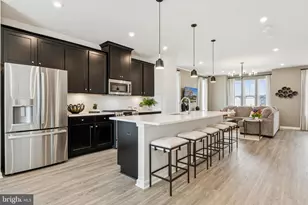 2027 Twisted Oak Pl, Hanover, MD 21076 - Photo 2