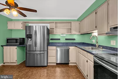 7958 Covington Avenue, Glen Burnie, MD 21061 - Photo 14