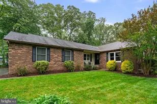394 Hartman Dr, Severna Park, MD 21146 - Photo 2