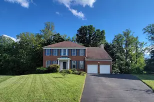 811 Lamoka Dr, Odenton, MD 21113 - Photo 2