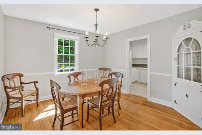 601 Forest View Road, Linthicum Heights, MD 21090 - Photo 8