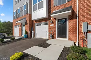 103 Spring Gate Ln, Pasadena, MD 21122 - Photo 2