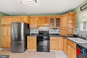 554 Lanny Ct, Millersville, MD 21108 - Photo 10