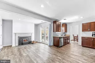 2460 Yarmouth Ln, Crofton, MD 21114 - Photo 6