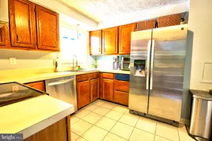 2903 W Almondbury Dr, Pasadena, MD 21122 - Photo 10