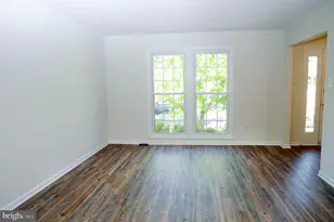 824 Sunnyfield Ln, Baltimore, MD 21225 - Photo 8