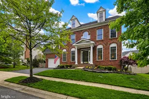 1557 Star Stella Dr, Odenton, MD 21113 - Photo 2