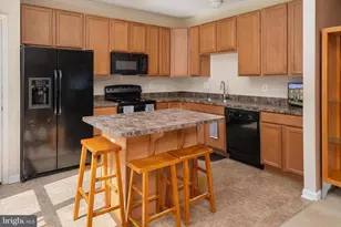 1229 Graycliff Ln, Odenton, MD 21113 - Photo 10