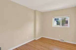 306 Shetlands Ln, Glen Burnie, MD 21061 - Photo 28