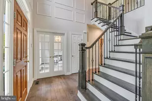 126 Seahawk Ln, Edgewater, MD 21037 - Photo 2