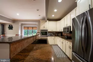1054 Bayard Rd, Lothian, MD 20711 - Photo 10