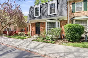 1654 Albermarle Dr, Crofton, MD 21114 - Photo 2