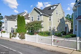 820 Bay Ridge Ave, Annapolis, MD 21403 - Photo 1