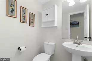 806 Vacation Dr, Odenton, MD 21113 - Photo 16