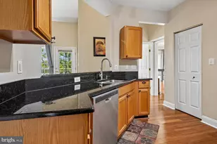 2400 Chestnut Terrace Ct, Odenton, MD 21113 - Photo 10