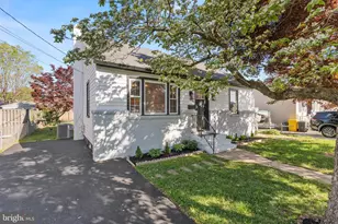 182 Lake Rd, Pasadena, MD 21122 - Photo 2