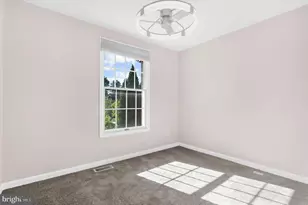 8164 Hazy Dawn Ct, Pasadena, MD 21122 - Photo 14