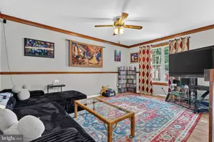 1105 Hotel Dr, Pasadena, MD 21122 - Photo 2