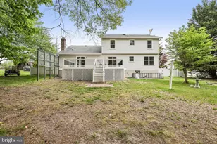 592 Eason Dr, Severn, MD 21144 - Photo 2