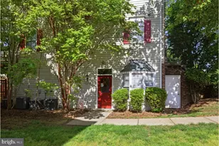 2054 Pawlet Dr, Crofton, MD 21114 - Photo 1